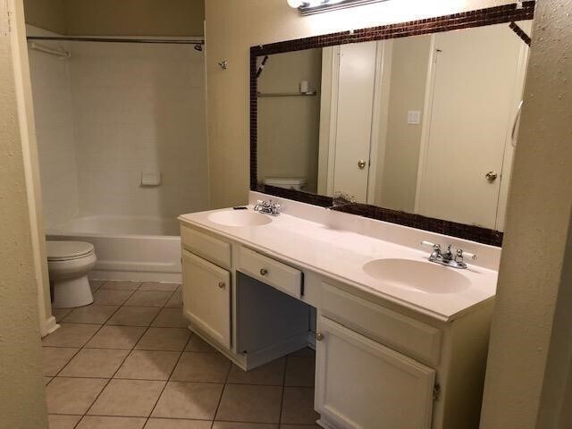 Foto del edificio - 5922 Beaconridge Dr