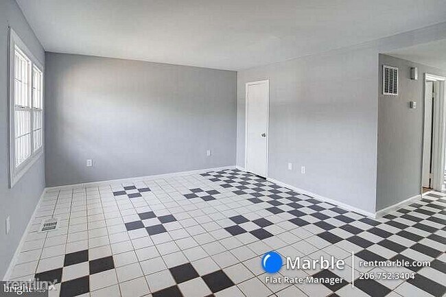 Foto del edificio - 4 br, 2 bath Townhome - 14462 Filarete St