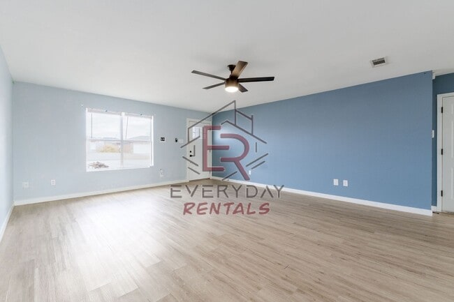 Foto del edificio - 4506 Windcrest Dr