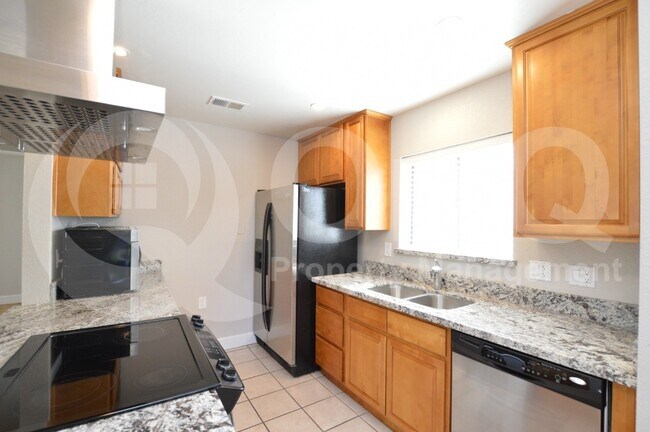 Foto del edificio - 850 S River Dr