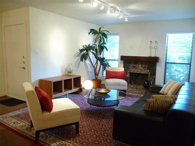 Foto del edificio - 1601 Shepherd Dr
