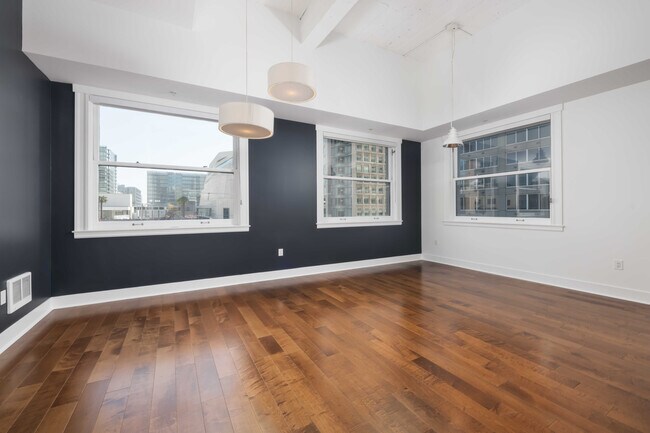 Building Photo - 74 New Montgomery St