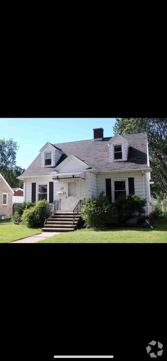 Building Photo - 517 Columbia Ave