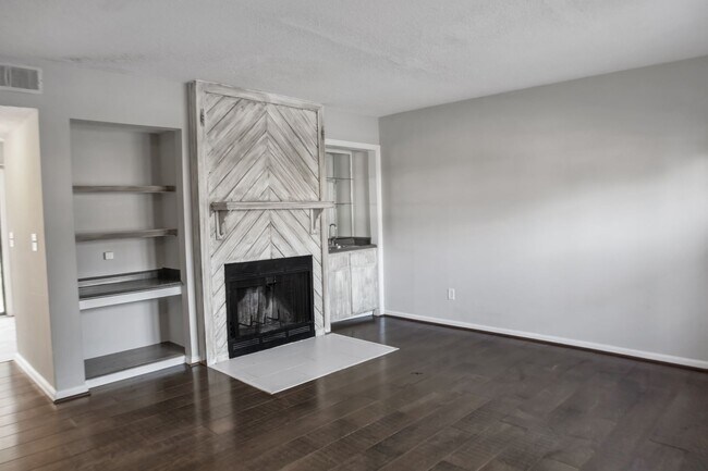 Foto del edificio - 8016 Thelen St