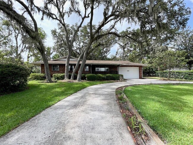 Foto del edificio - 930 Crenshaw Lake Rd
