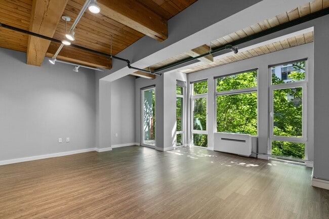 Building Photo - Modern Air Conditioned South Lake Union Loft