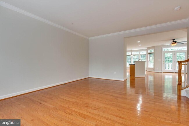 Foto del edificio - 10641 Hillingdon Rd
