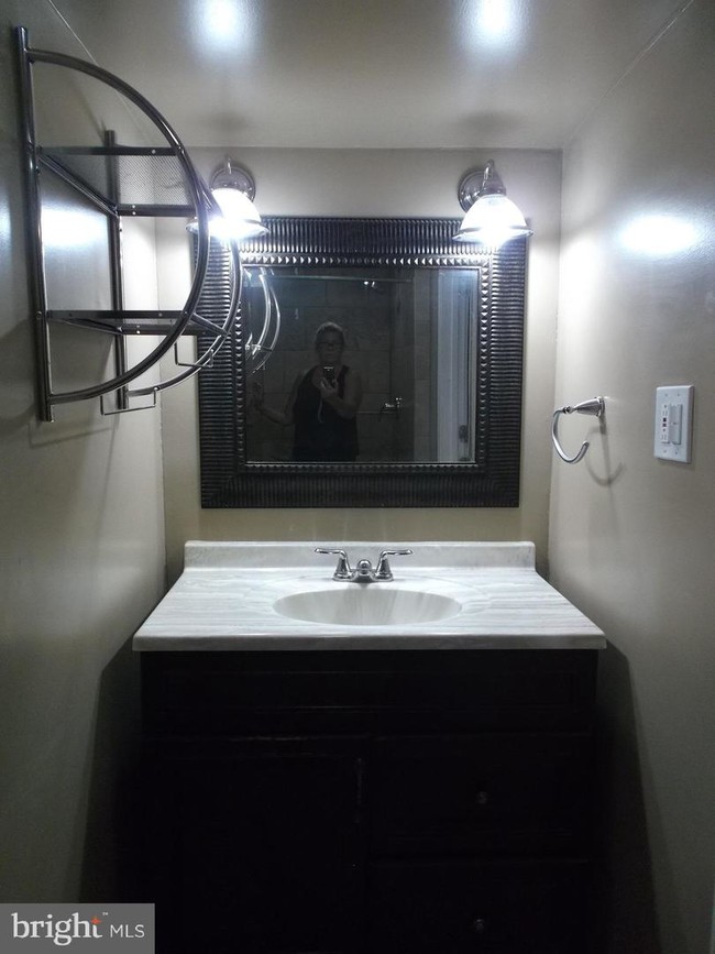 Foto del edificio - 322 Bayberry St