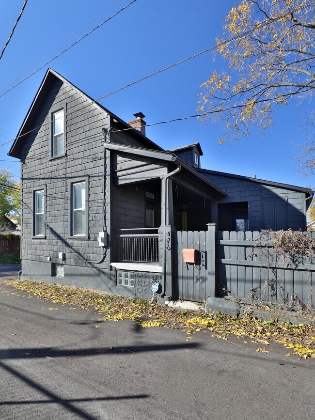 Foto del edificio - 476 Zimpfer St