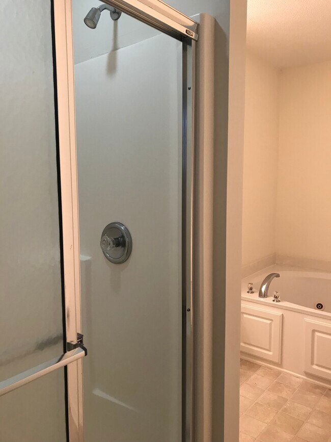 Foto del edificio - 1547 Cedar Rock Church Rd