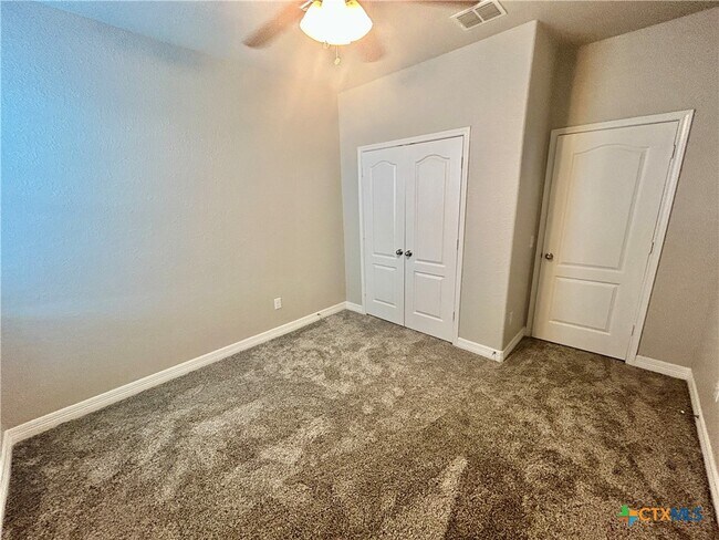 Foto del edificio - 732 Great Cloud Dr