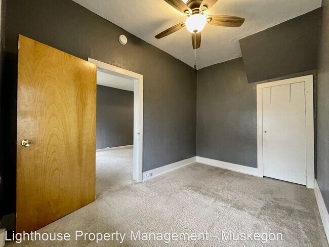 Building Photo - 3 br, 1 bath House - 628 Ada Avenue