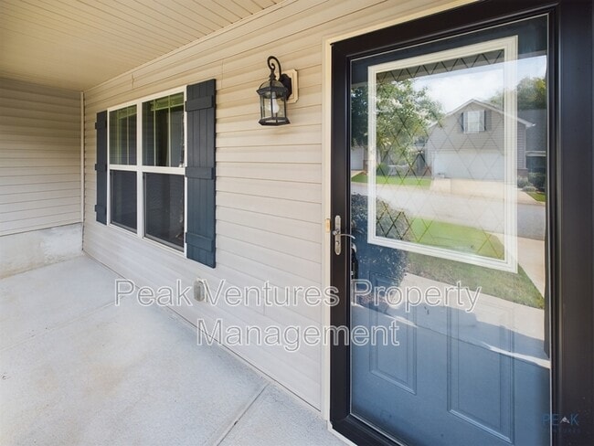 Building Photo - 11 Endeavor Cir