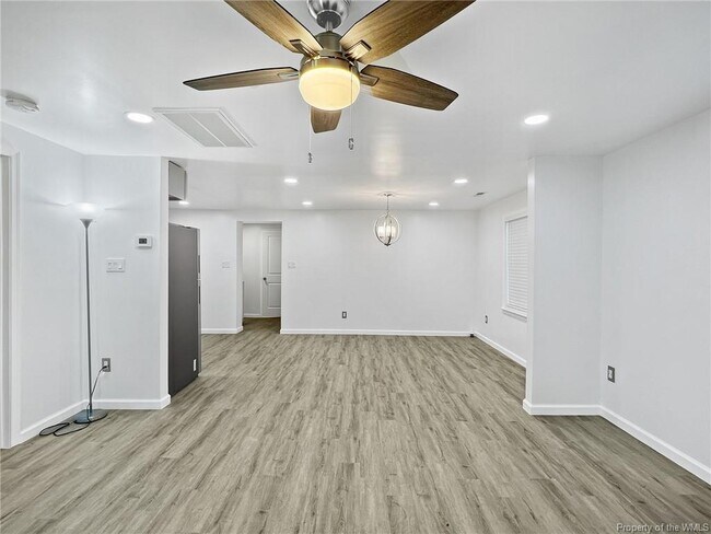 Foto del edificio - 8611 Richmond Rd