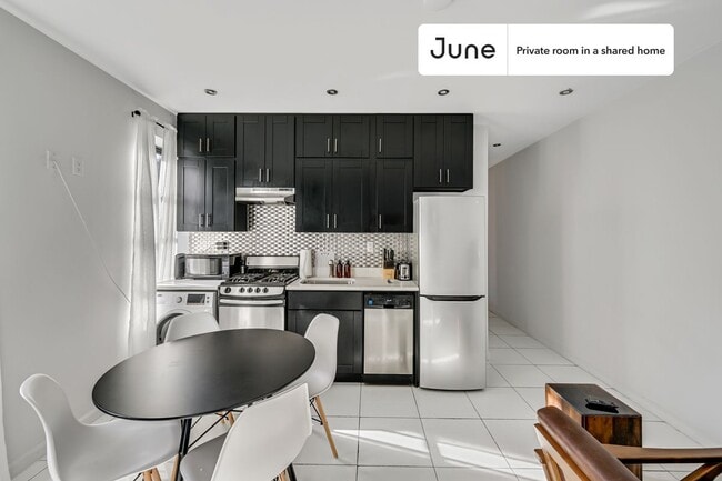 Building Photo - Room in Shared 4 bed/1.5 bath home