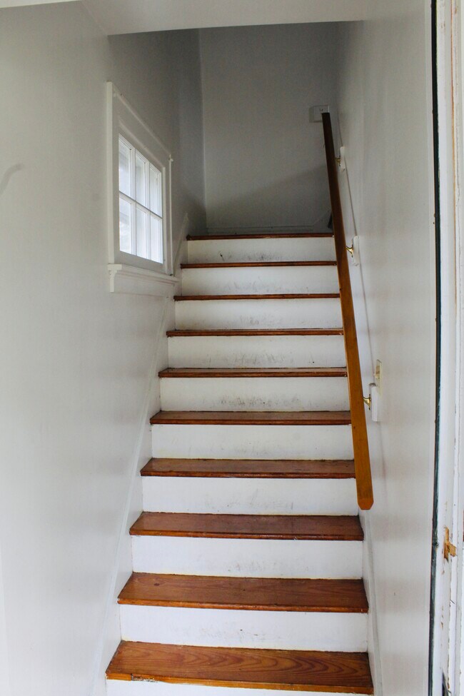 Entry to Main Level - 7332 Maple Ave House