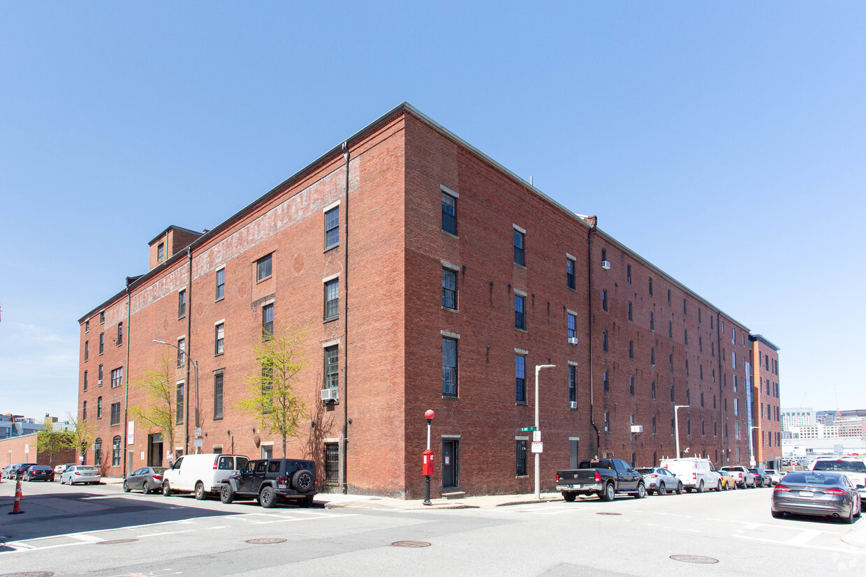 Building Photo - The Distillery