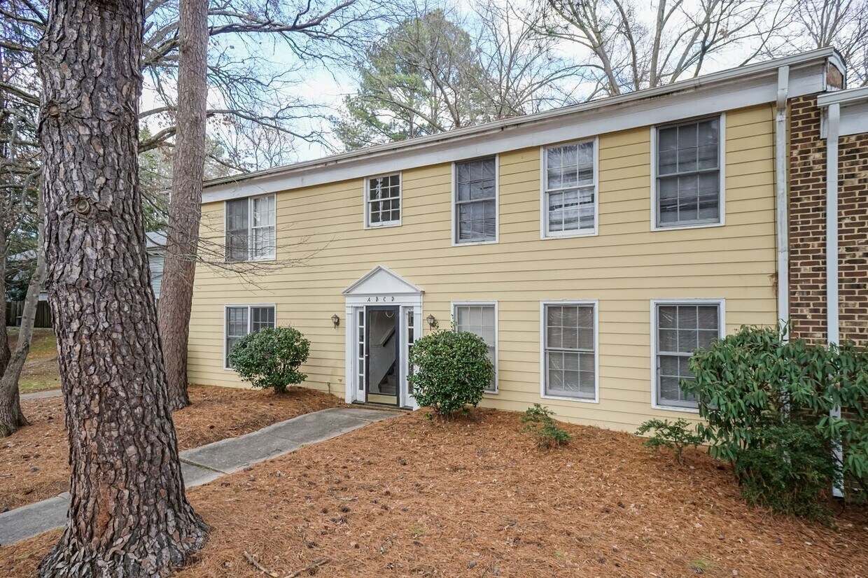 Primary Photo - Newly Remodeled Two Bedroom Home!