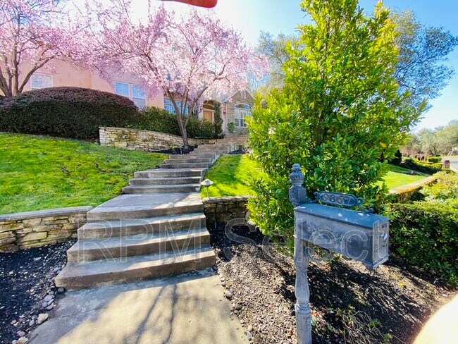 Foto del edificio - 9867 Granite View Ln