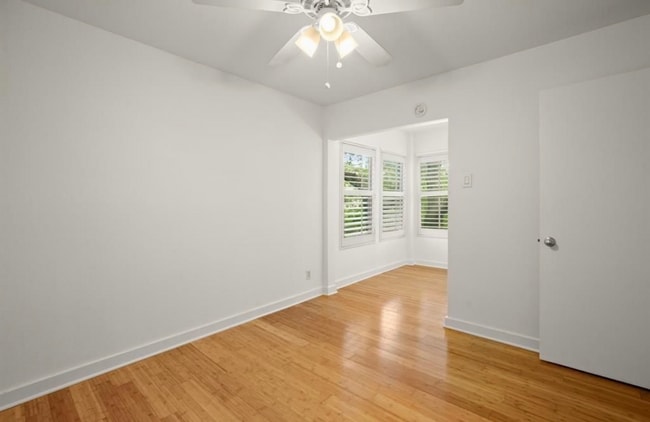 Building Photo - 2303 East Side Dr