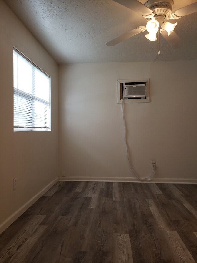 Foto del edificio - 3900 55th Ave N