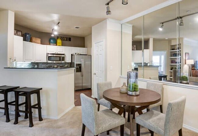 Foto del edificio - 1 bedroom in Dallas TX 75209