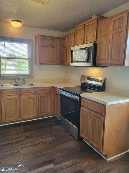 Foto del edificio - 1063 Pleasant Hill Rd