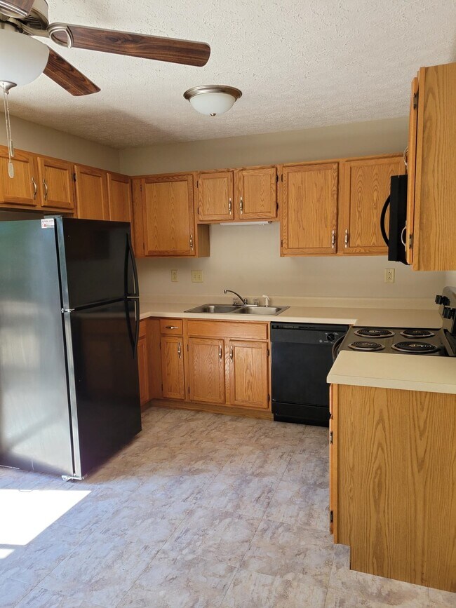 Foto del edificio - 222 Sandridge Dr