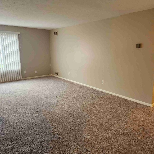 Photo - 21921 River Oaks Dr Apartment