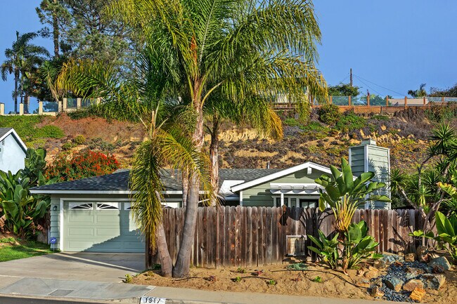 Building Photo - GORGEOUS CARDIFF BY THE SEA HOME!!! HIGH E...