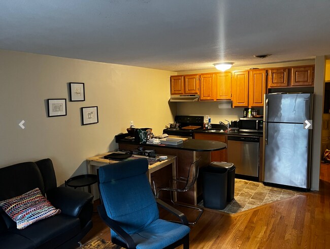 Foto del edificio - 323 Dorchester Ave