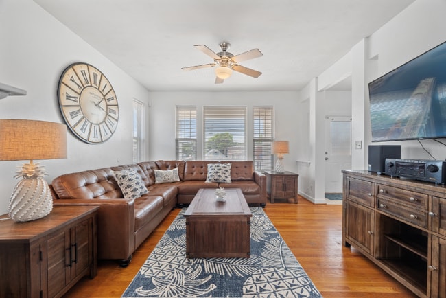 Foto del edificio - 980 W Ocean View Ave