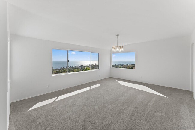 Foto del edificio - 5995 La Jolla Corona Dr