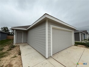 Building Photo - 130 Pastar Fls