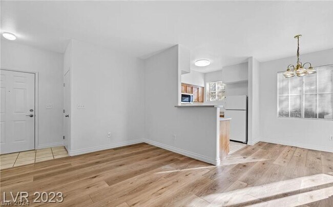 Building Photo - 9050 W Warm Springs Rd