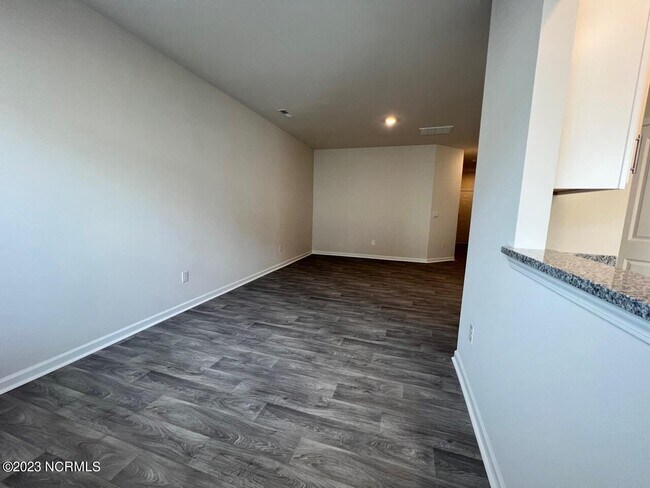 Foto del edificio - 1808 Gracie Ln