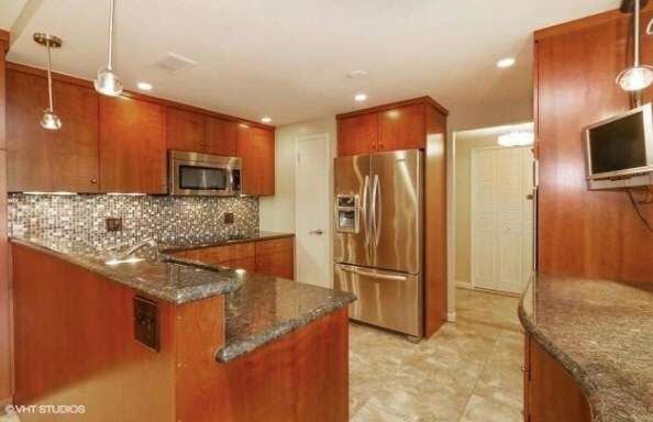 Primary Photo - 121 W 48th St