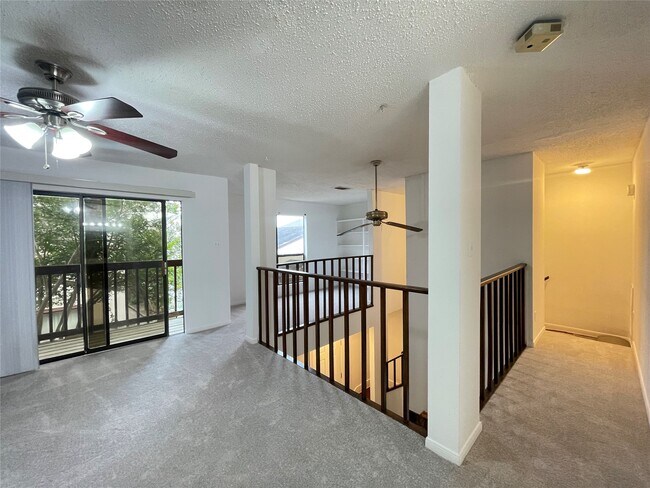 Foto del edificio - 3909 Tanglewilde St