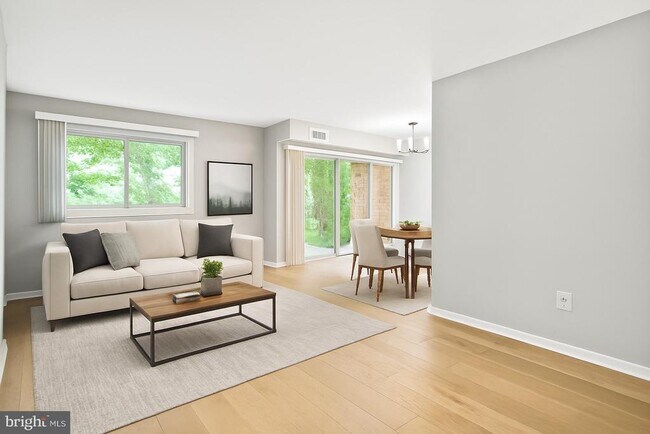 Foto del edificio - 8001 Chanute Pl
