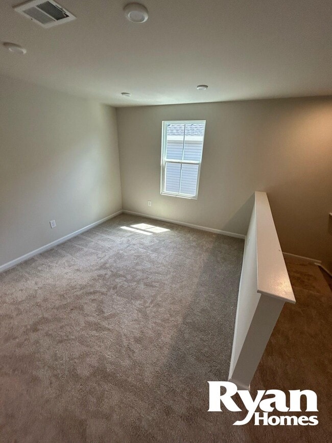 Foto del edificio - 134 Grove Hill Ter