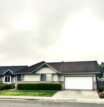 Building Photo - 1406 Morning Glory Dr