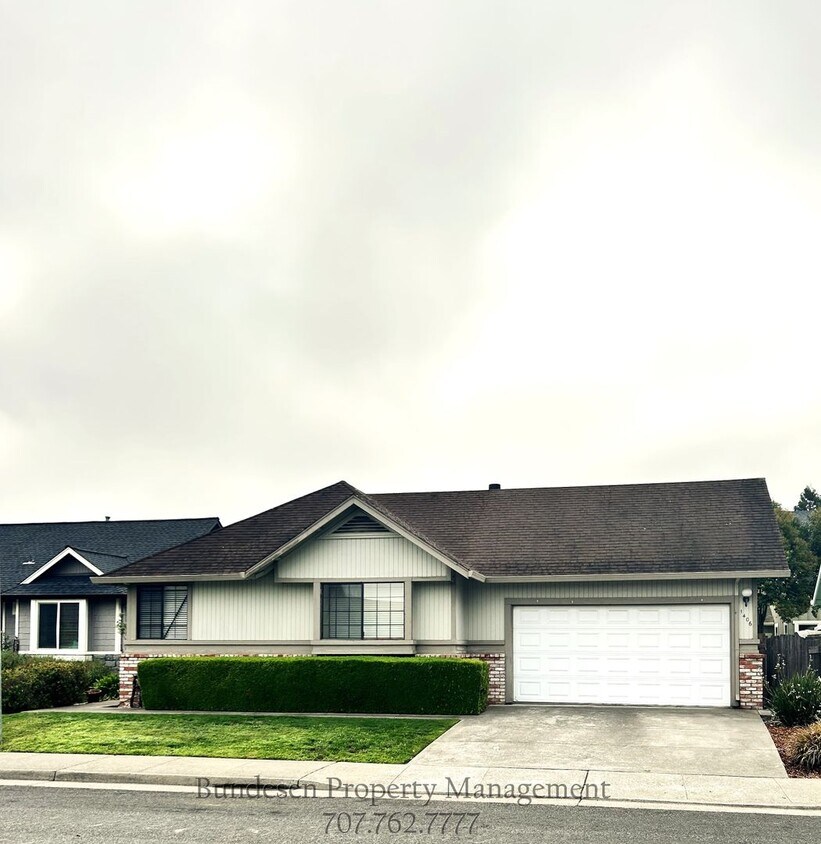 Foto principal - 1406 Morning Glory Dr