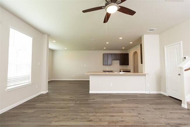 Building Photo - 5407 Brooklyn Rose Dr