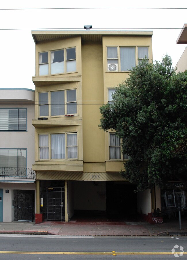 Building Photo - 1685 Union St