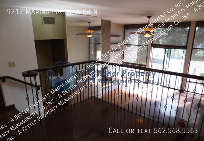 Foto del edificio - 9212 Marina Pacifica Dr N