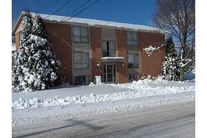Primary Photo - 433 Hebner St