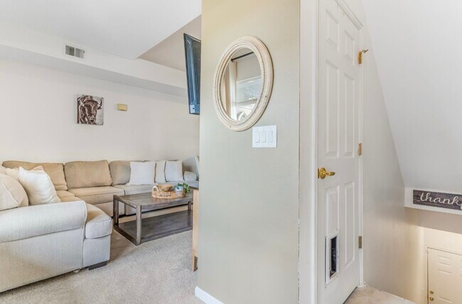 Foto del edificio - 3231 S Waco Ct