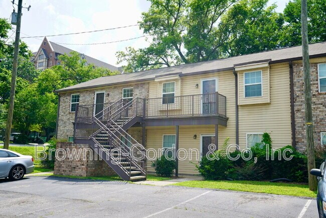Foto del edificio - 1305 Acklen Ave