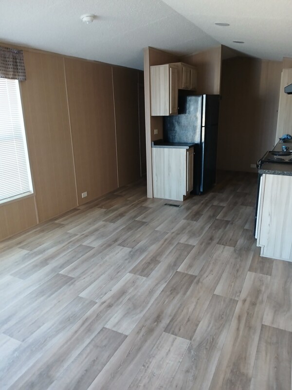 Foto del edificio - 5614 County Rd 1260