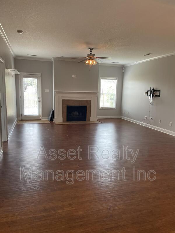 Building Photo - 1427 Remington Grove Ln